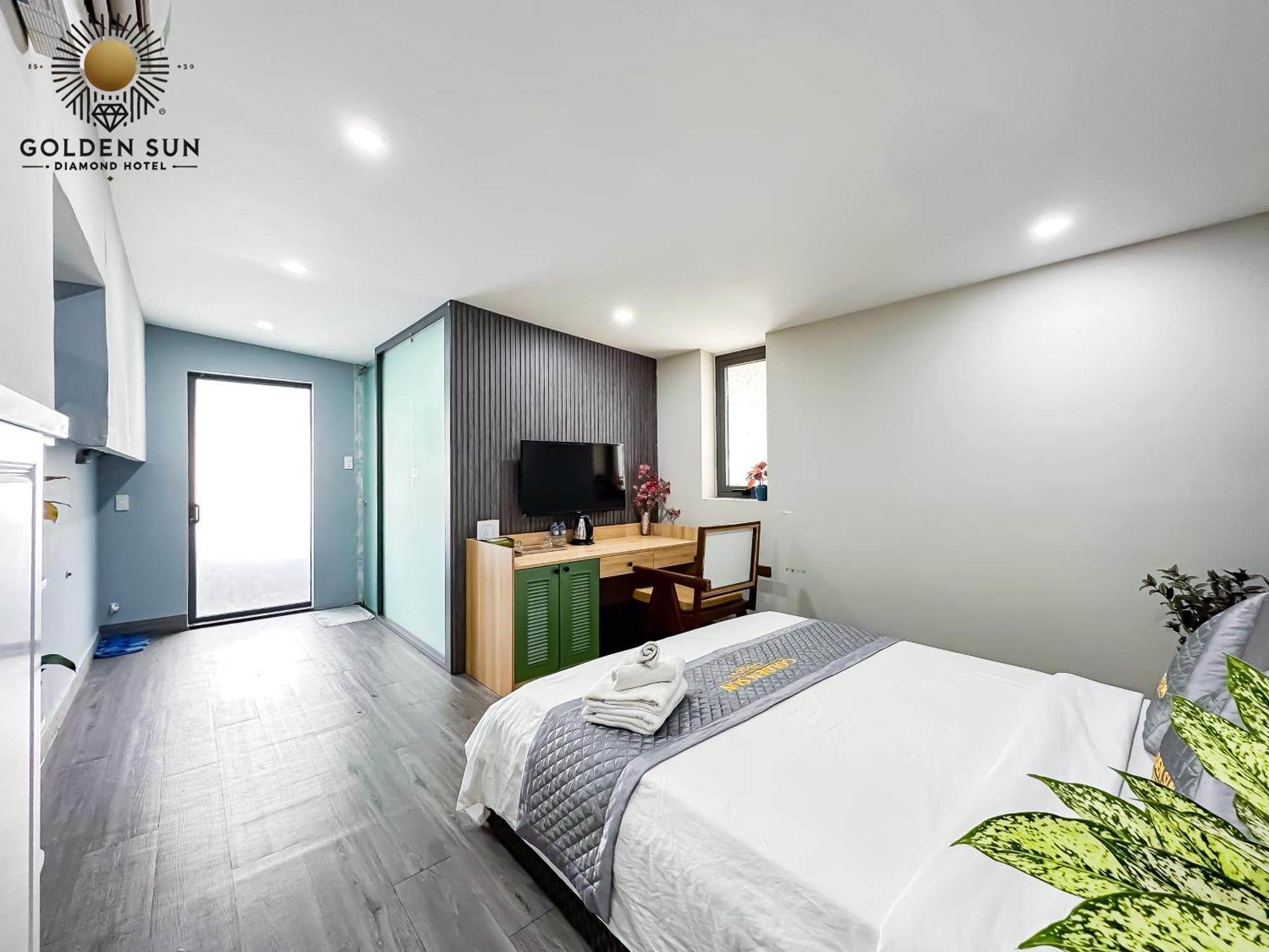 Golden Sun Khách sạn